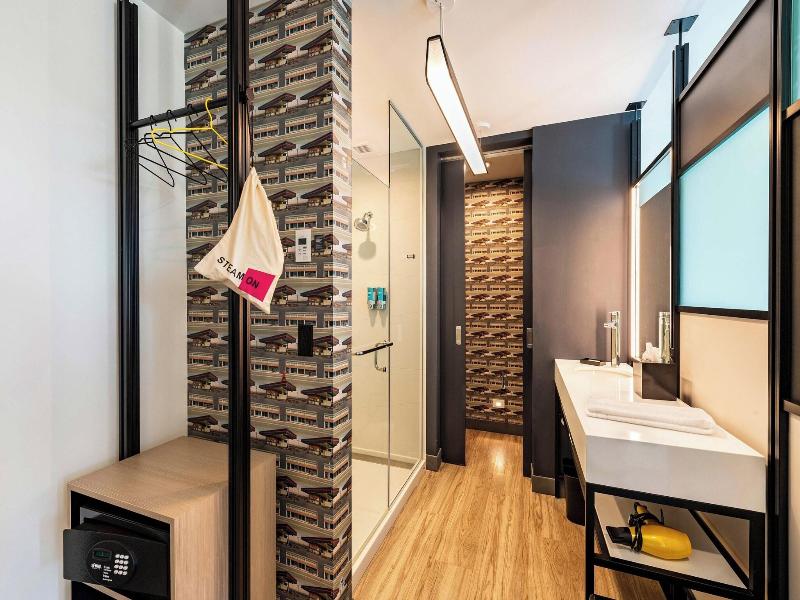 Aloft Savannah Downtown Historic District image