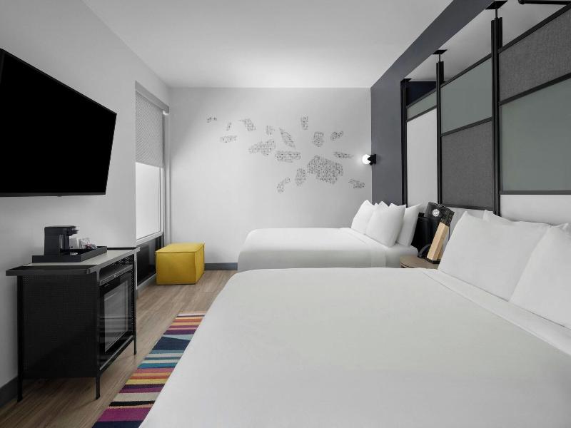 Aloft Savannah Downtown Historic District image