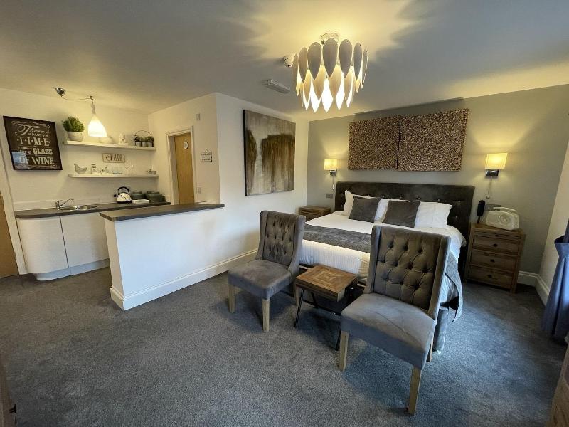The Townhouse Bar Kitchen & Rooms image