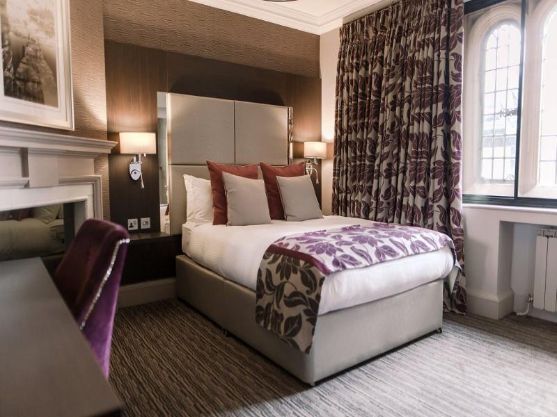 Abbey House Hotel image