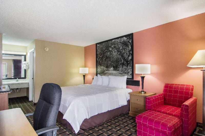 Americas Best Value Inn Darien image