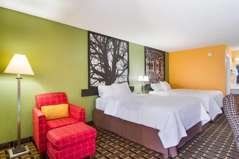 Americas Best Value Inn Darien image