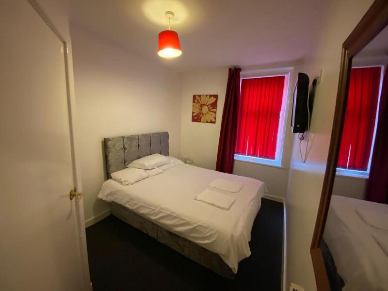 Chilton Hotel image