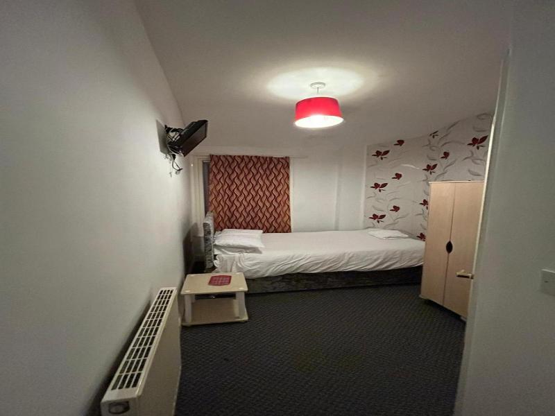 Chilton Hotel image