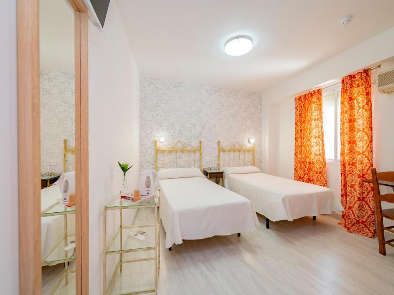 Hotel Manzanito image