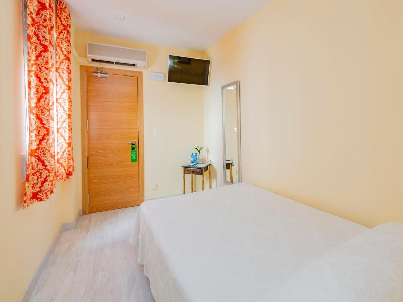 Hotel Manzanito image