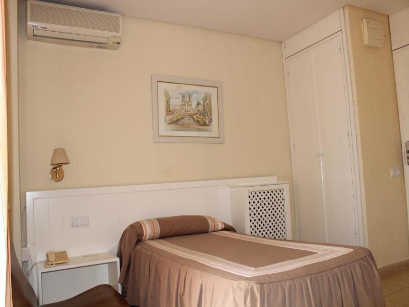 Hotel Paraiso image
