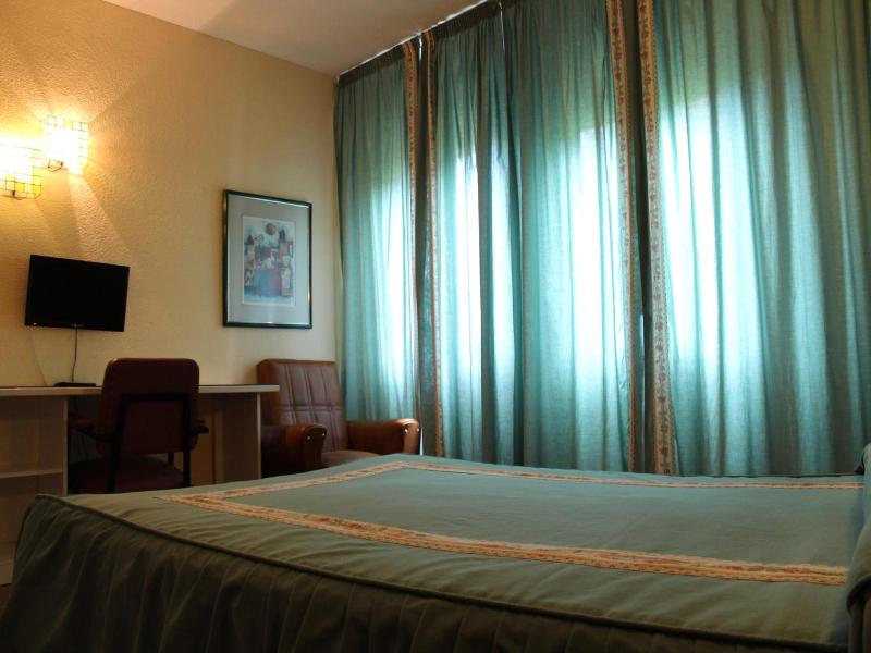 Hotel Paraiso image