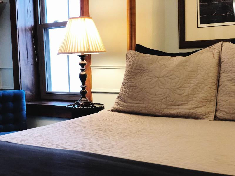 Inn At Cedar Crossing image