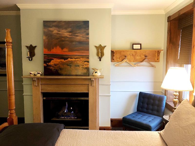 Inn At Cedar Crossing image