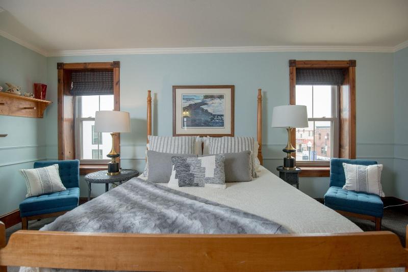 Inn At Cedar Crossing image