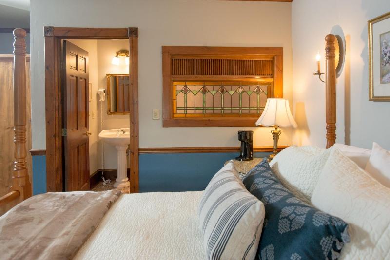 Inn At Cedar Crossing image