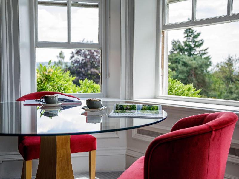 Barnett Hill - Luxury Hotel image