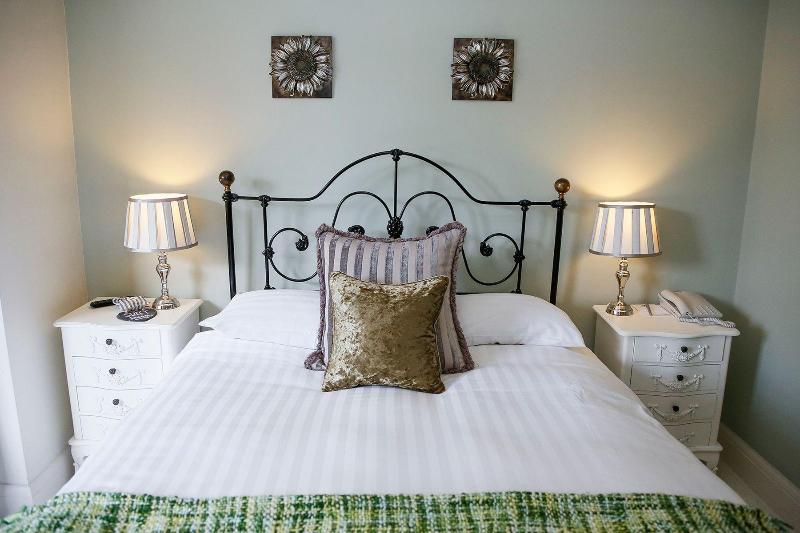 The Miller Of Mansfield Goring image
