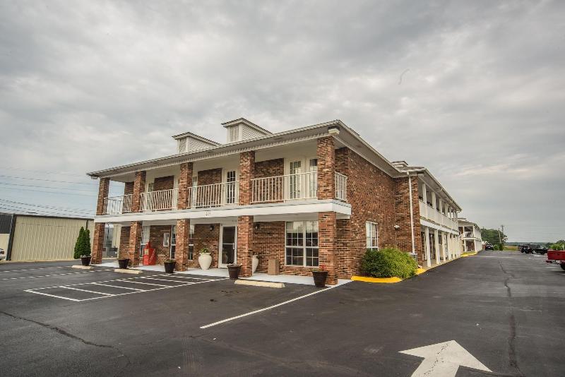 Richland Inn Lawrenceburg image