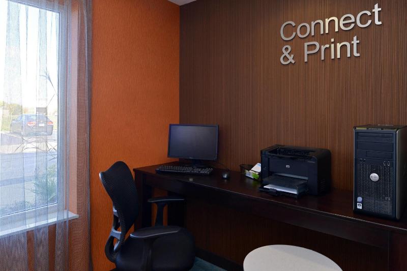 Fairfield Inn And Suites By Marriott Troy Ohio image
