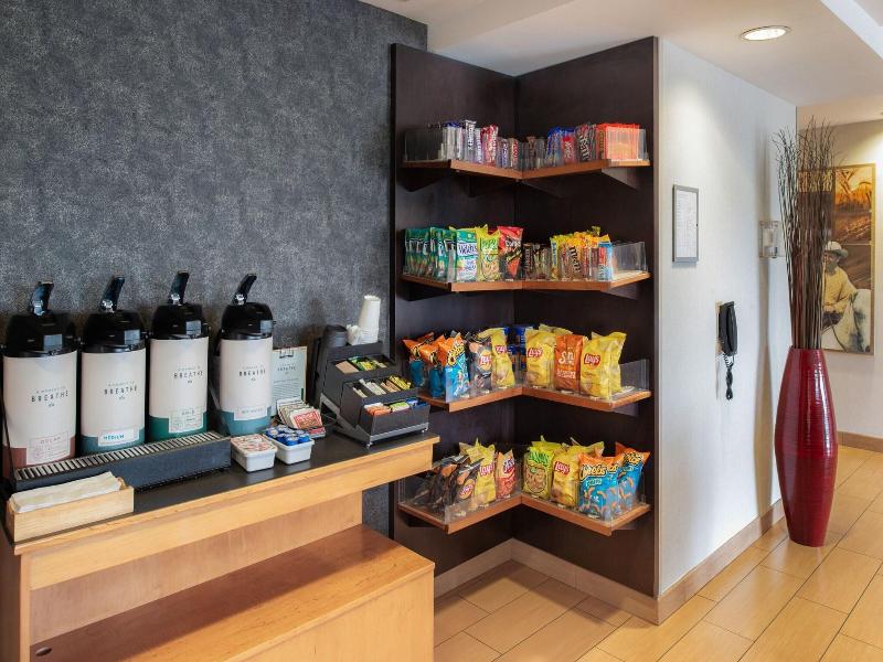 Fairfield Inn And Suites By Marriott Troy Ohio image