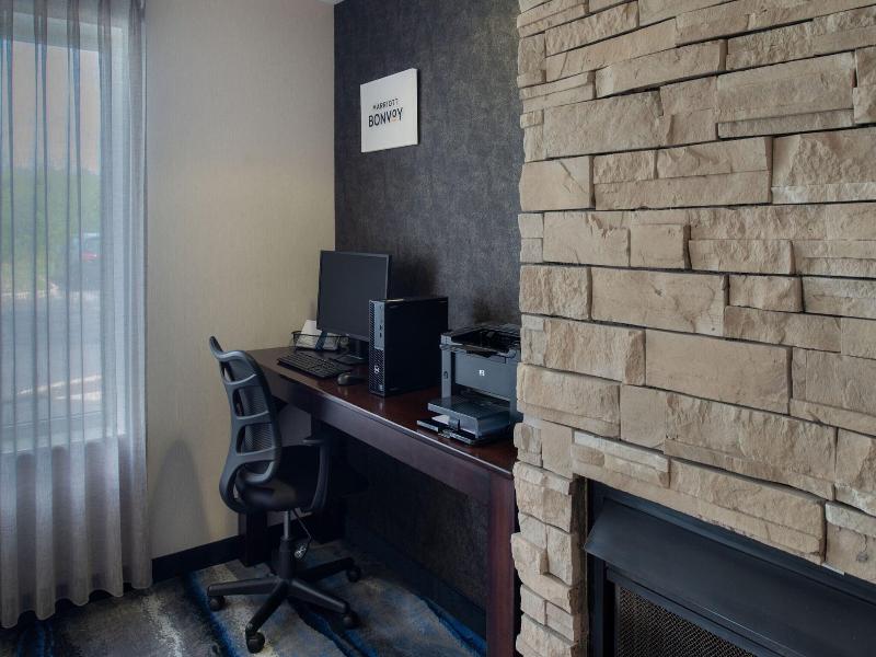 Fairfield Inn And Suites By Marriott Troy Ohio image