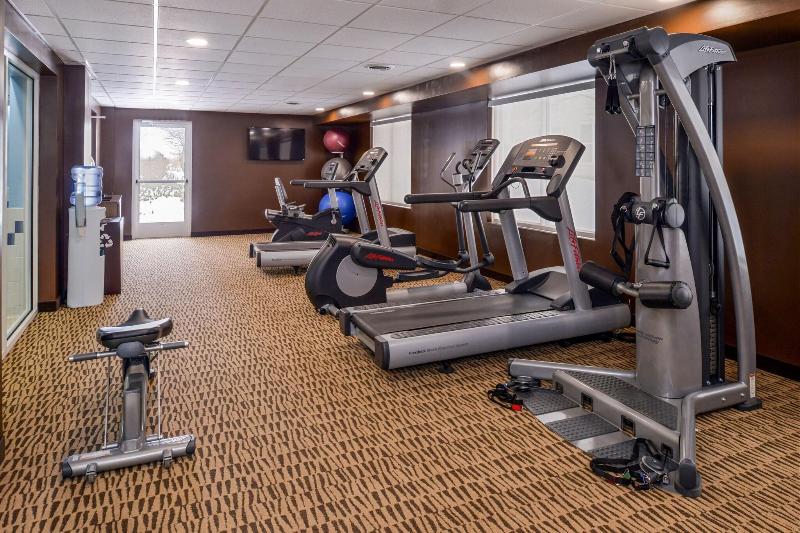 Fairfield Inn And Suites By Marriott Troy Ohio image