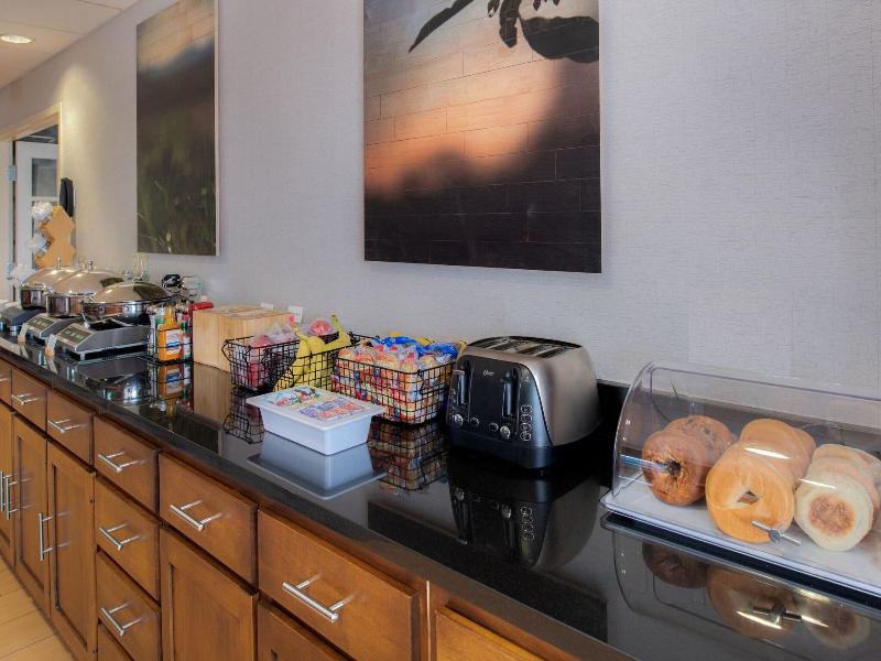 Fairfield Inn And Suites By Marriott Troy Ohio image