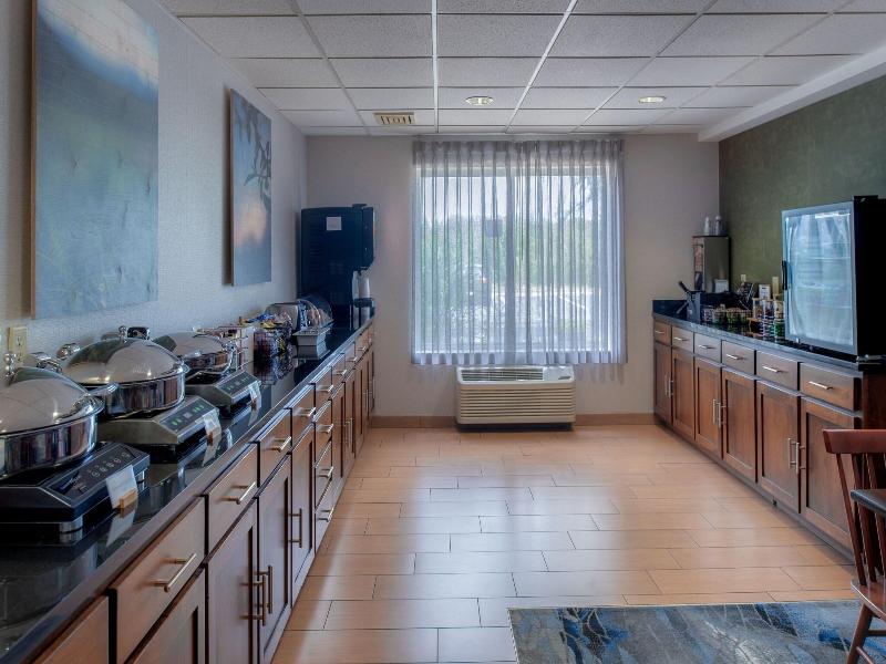 Fairfield Inn And Suites By Marriott Troy Ohio image