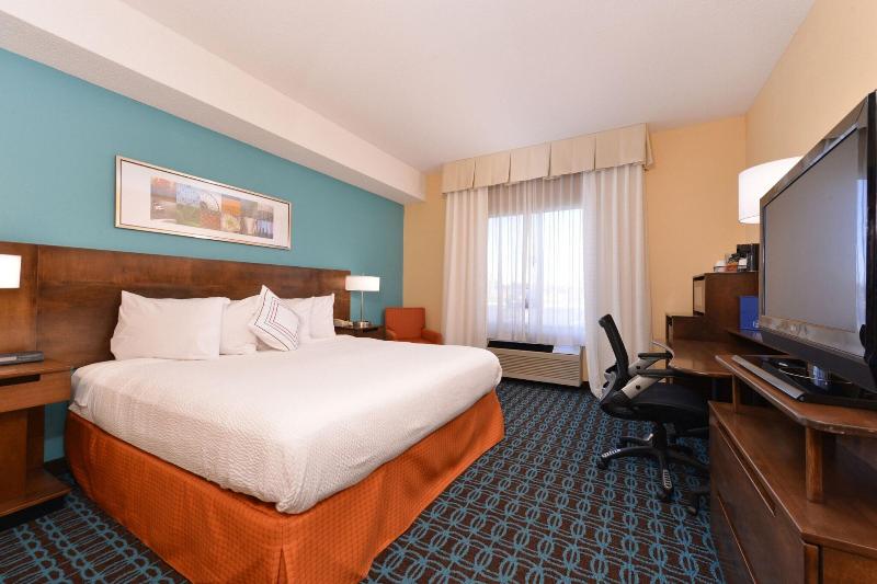 Fairfield Inn And Suites By Marriott Troy Ohio image