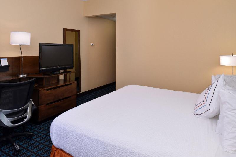 Fairfield Inn And Suites By Marriott Troy Ohio image