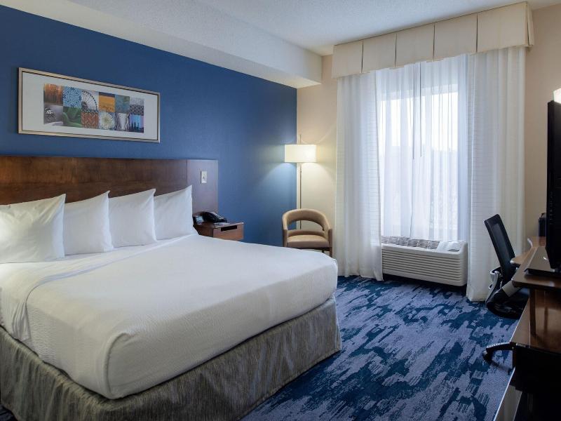 Fairfield Inn And Suites By Marriott Troy Ohio image