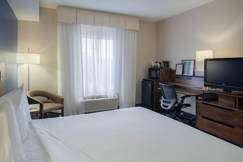 Fairfield Inn And Suites By Marriott Troy Ohio image