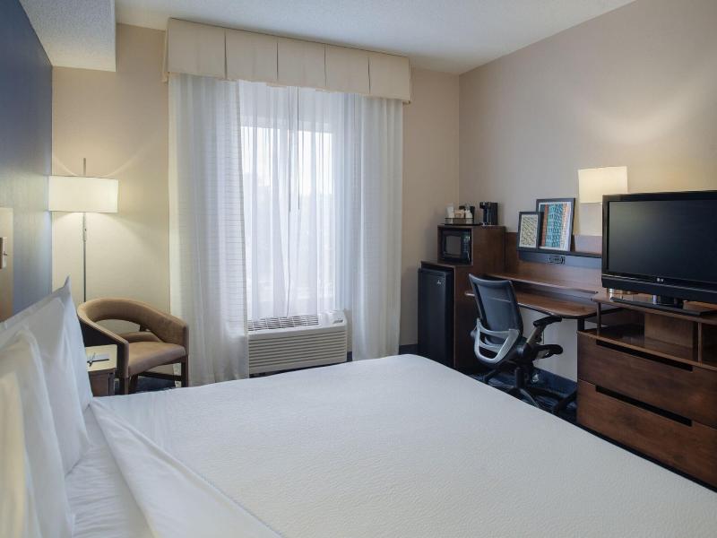 Fairfield Inn And Suites By Marriott Troy Ohio image