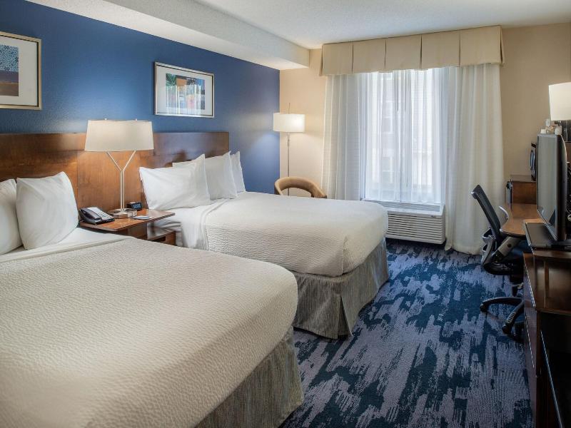 Fairfield Inn And Suites By Marriott Troy Ohio image