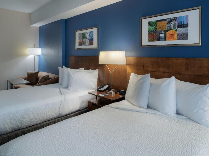 Fairfield Inn And Suites By Marriott Troy Ohio image