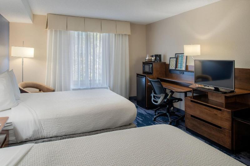 Fairfield Inn And Suites By Marriott Troy Ohio image