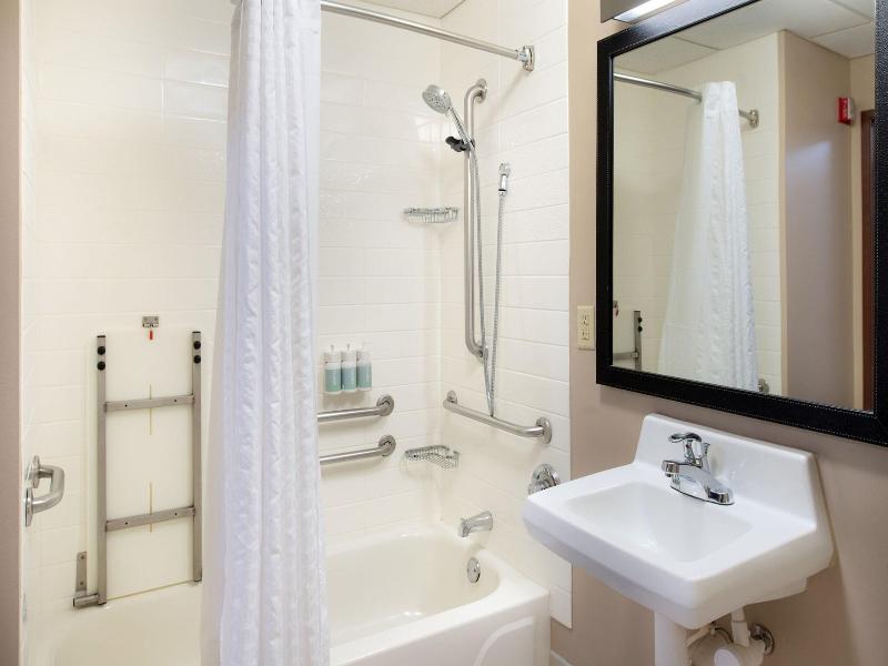 Fairfield Inn And Suites By Marriott Troy Ohio image