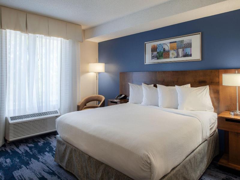Fairfield Inn And Suites By Marriott Troy Ohio image