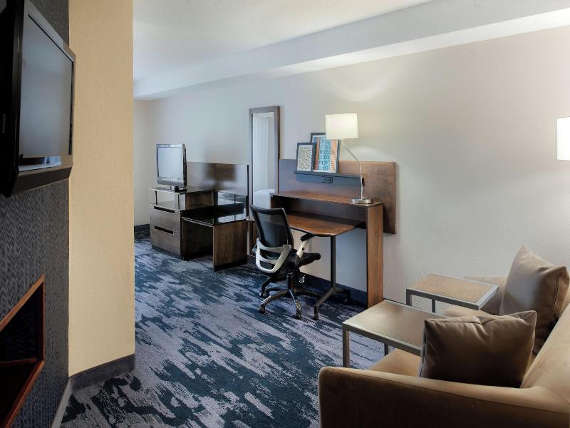 Fairfield Inn And Suites By Marriott Troy Ohio image