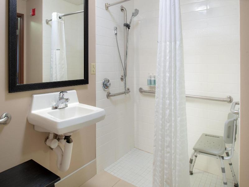 Fairfield Inn And Suites By Marriott Troy Ohio image