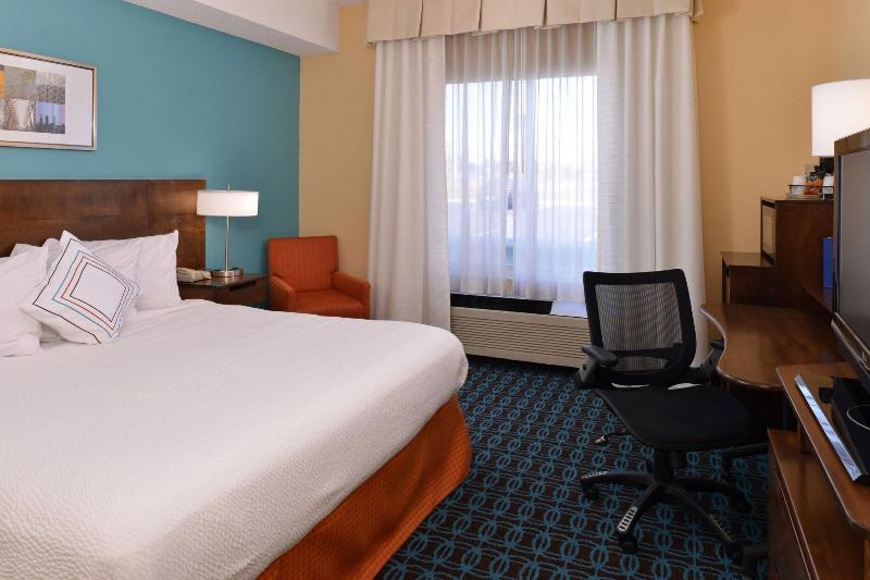 Fairfield Inn And Suites By Marriott Troy Ohio image