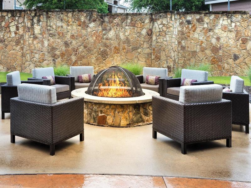 Courtyard Marriott Denton image