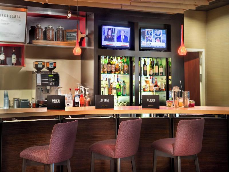 Courtyard Marriott Denton image