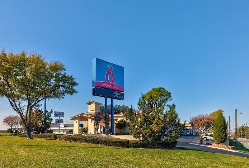 Studio 6 Denton, TX - UNT — general view