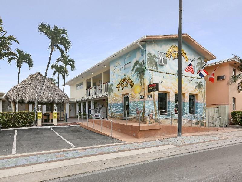 Seaside Hollywood Beach image