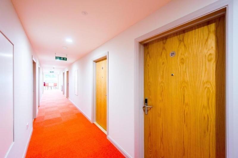 The Lodge At Perth Racecourse image