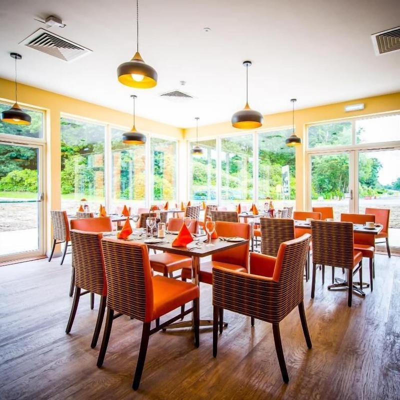 The Lodge At Perth Racecourse image