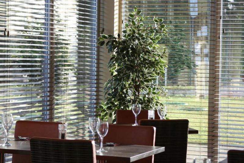 The Lodge At Perth Racecourse image