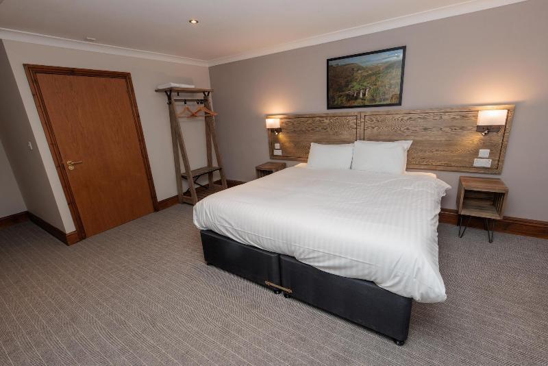 Boundary, Alfreton by Marston's Inns image