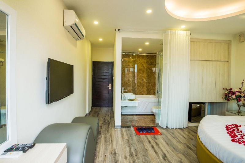 Golden Hotel image