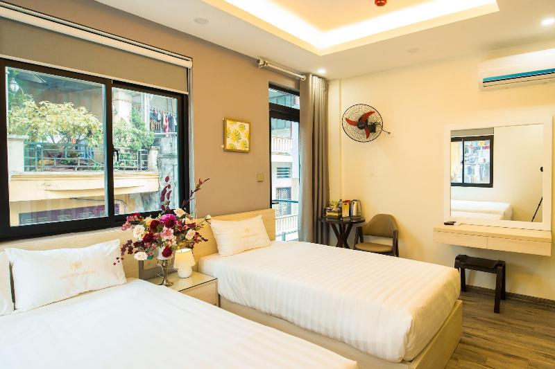 Golden Hotel image