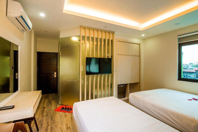 Golden Hotel image