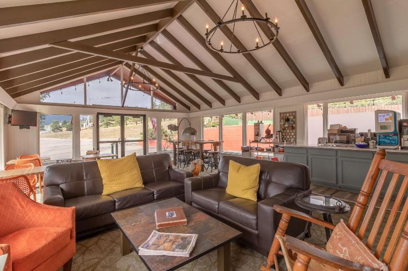 Discovery Lodge image